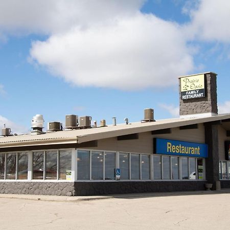 Motel Prairie Oasis Tourist Complex Moose Jaw Zewnętrze zdjęcie